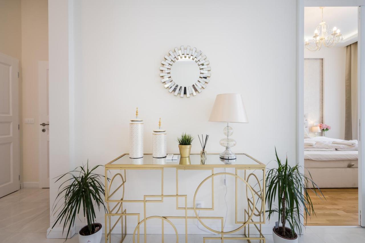 Bpr Etienne Charming Apartment บูดาเปสต์ ภายนอก รูปภาพ