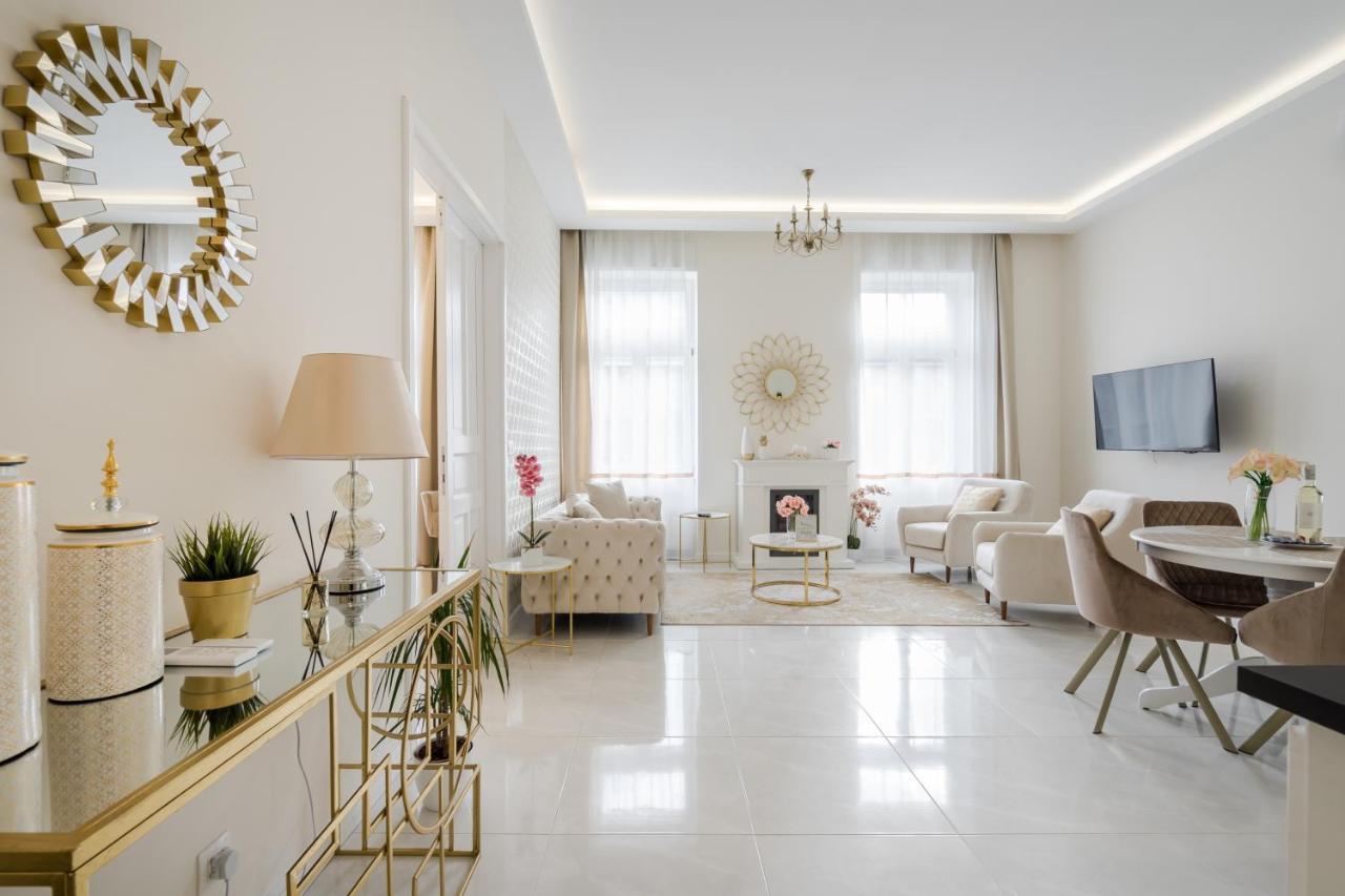 Bpr Etienne Charming Apartment บูดาเปสต์ ภายนอก รูปภาพ