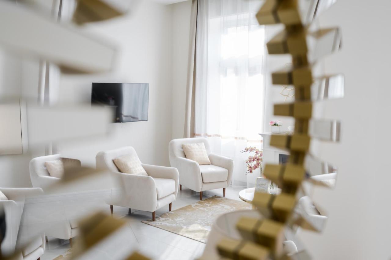 Bpr Etienne Charming Apartment บูดาเปสต์ ภายนอก รูปภาพ